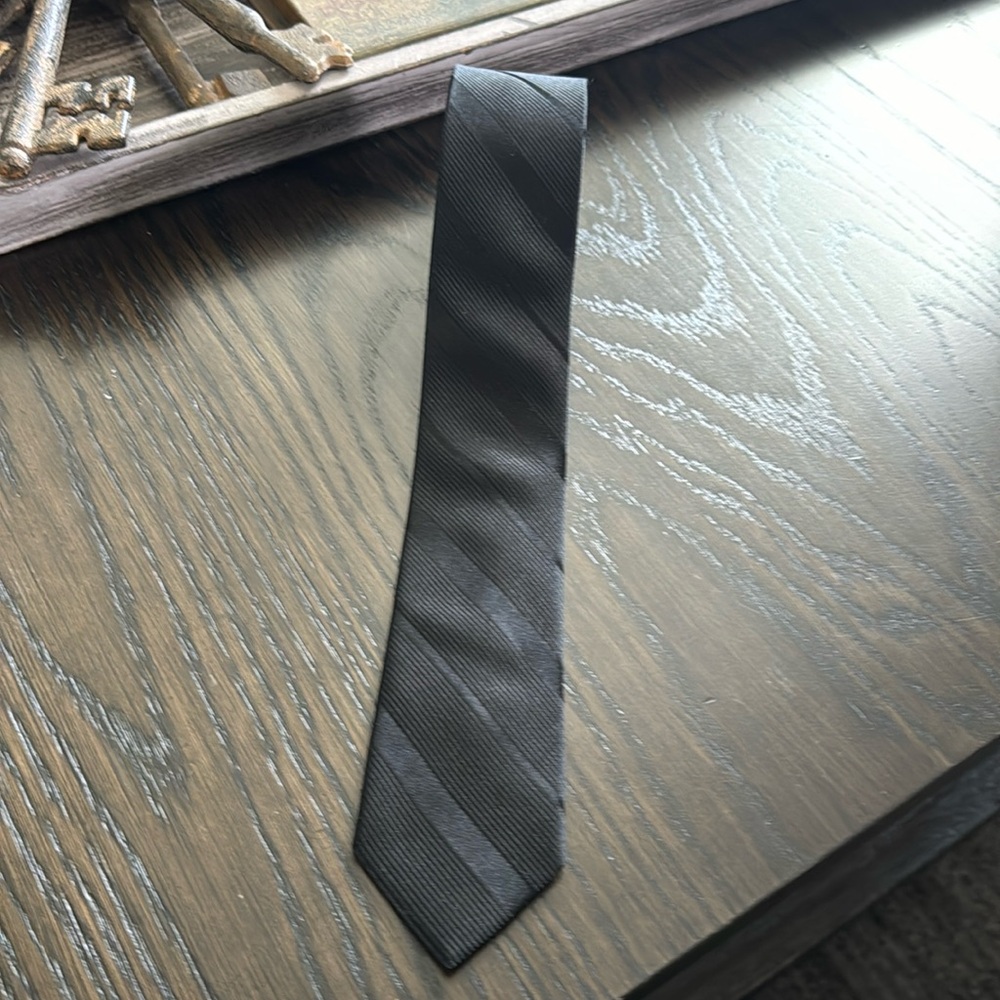 EXPRESS Narrow Tie